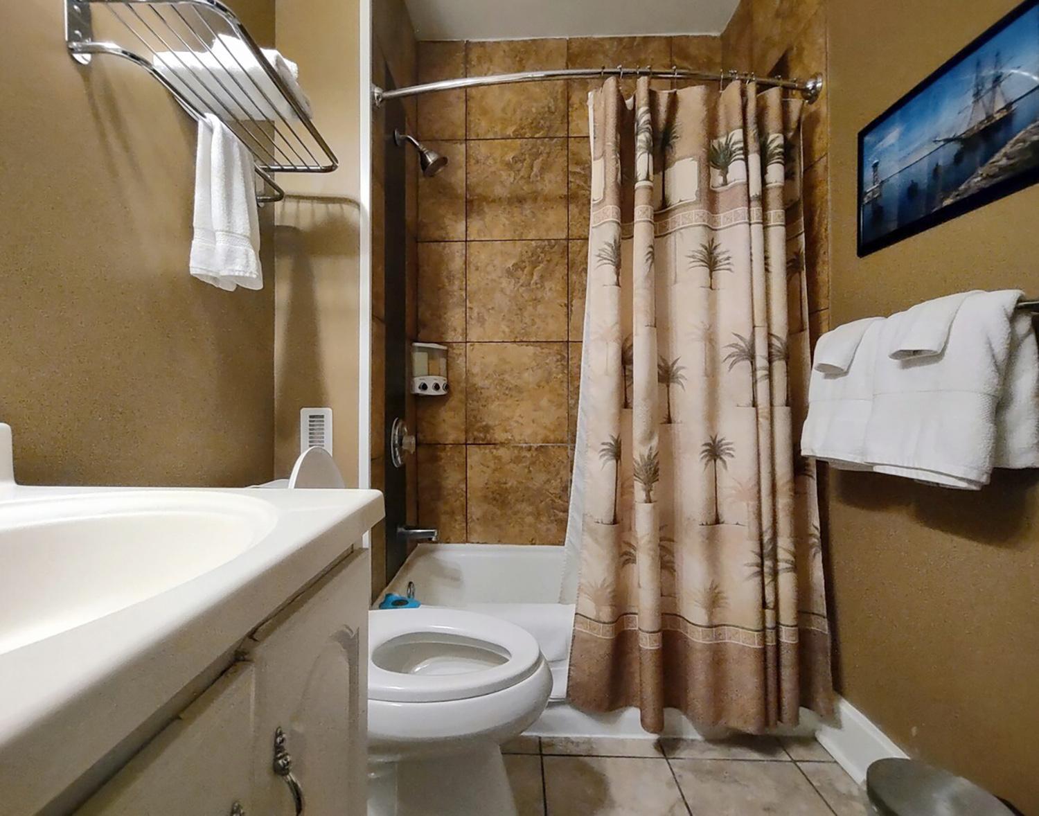 Spacious Frontier Park Apartment Erie Ngoại thất bức ảnh