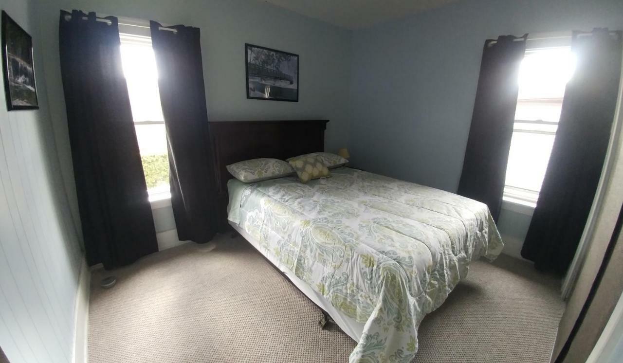 Spacious Frontier Park Apartment Erie Ngoại thất bức ảnh